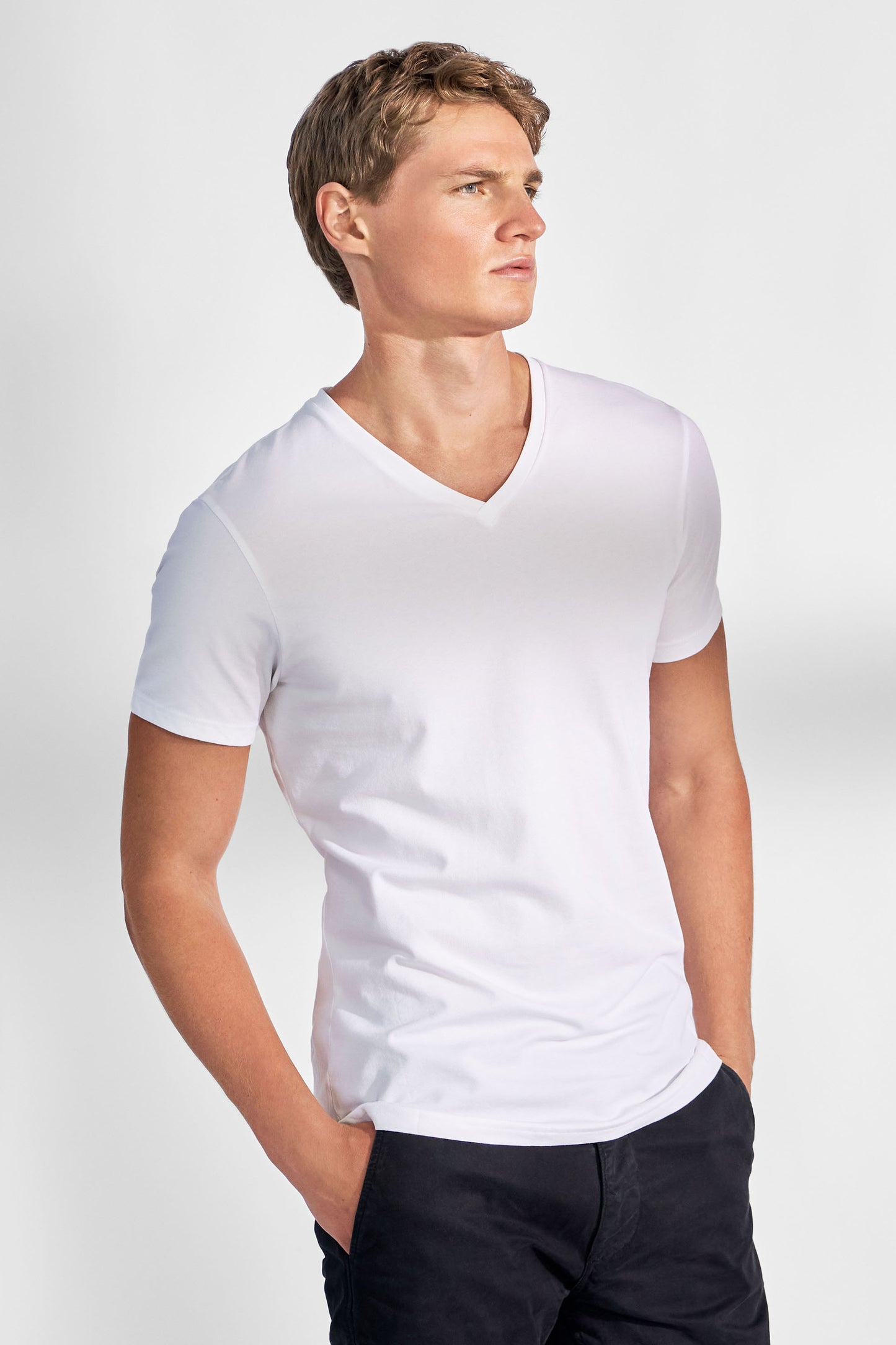 B&B, T-skjorte V-hals, 2-pack hvit
