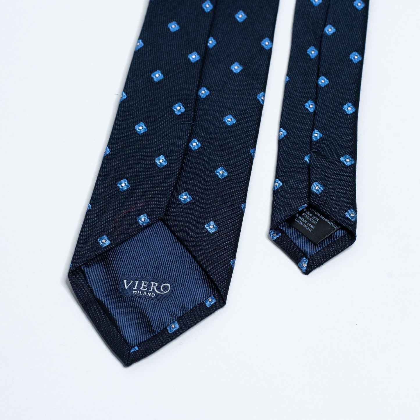 Slips, mørkeblått med mønster S23005