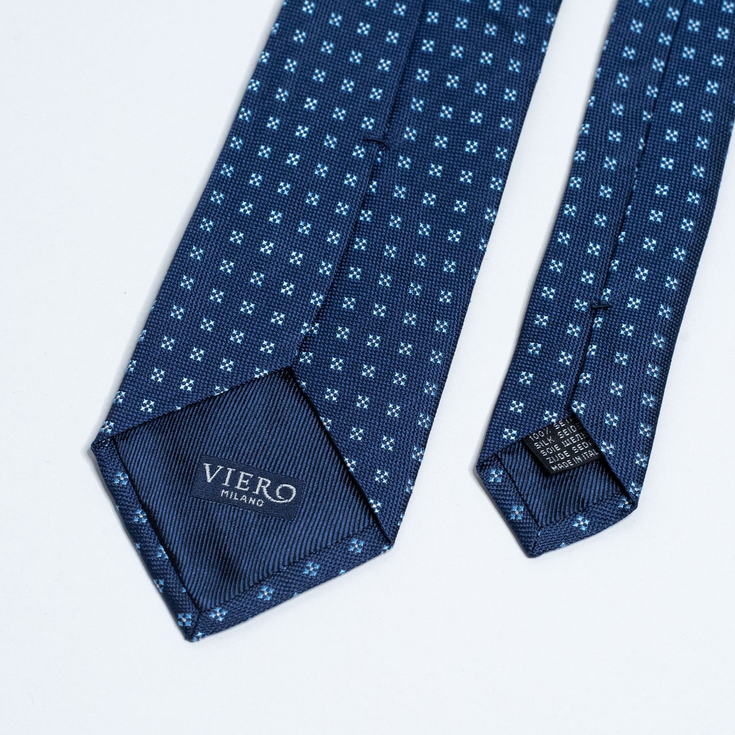 Slips, mørkeblått med mønster S23010