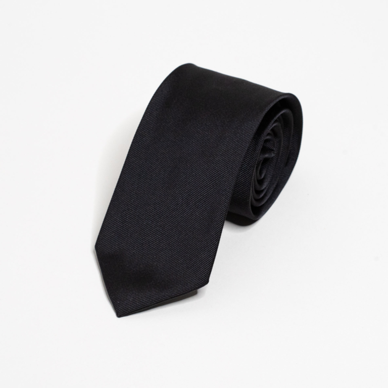 Svart slips til begravelse