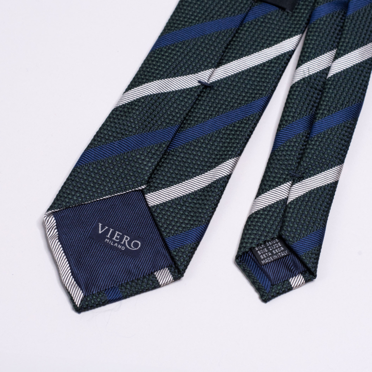 Mørkegrønt slips med navy og hvite striper. Menswear Oslo. Norges beste utvalg slips fra italia.